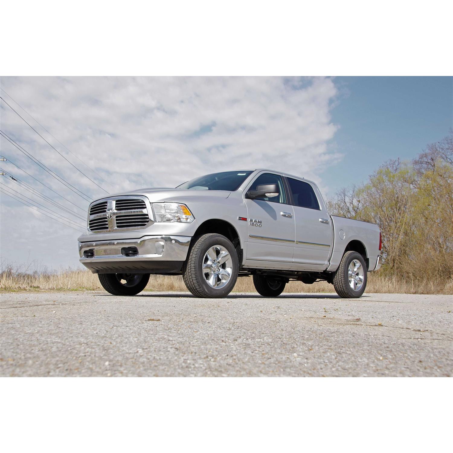 Rough Country 2.5 inch Leveling Kit - Image 3