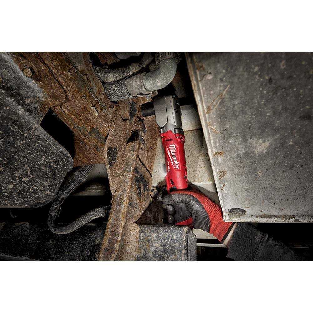Milwaukee M12 FUEL 12V Lithium-Ion Brushless Cordless 1/2 in. Right Angle Impact Wrench Ah Battery Pack - Image 4