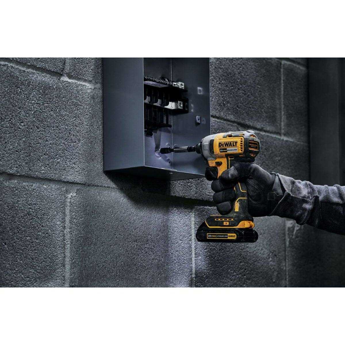 DeWalt Max 20V Brushless Cordless Impact Driver DCF787B - Image 4