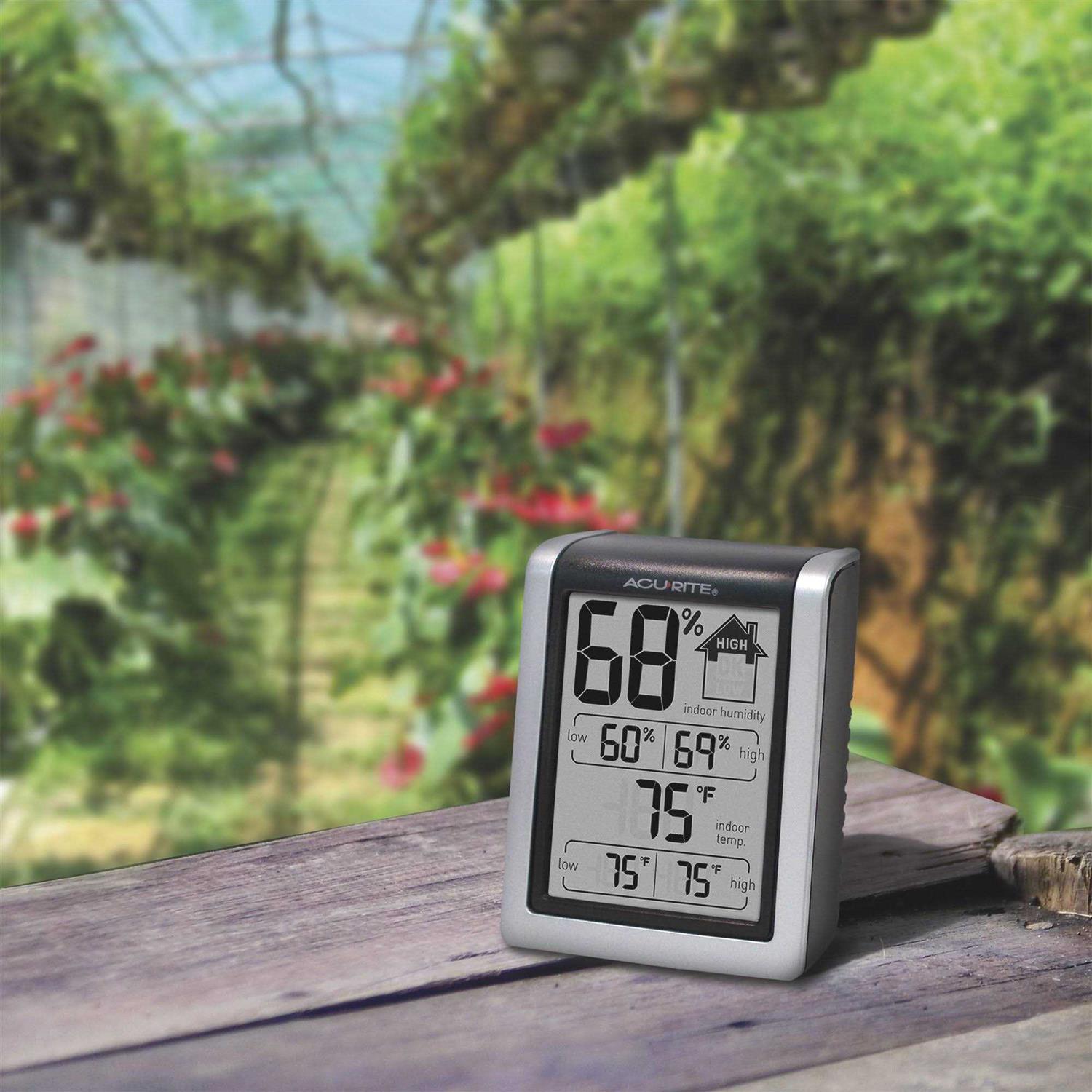 AcuRite Humidity Indoor Thermometer - Image 4