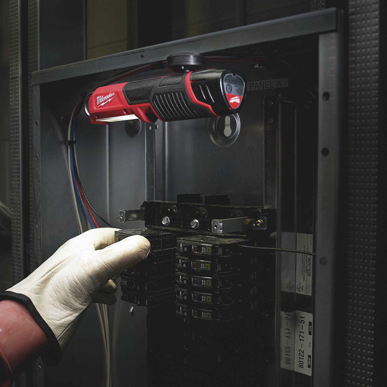 Milwaukee Tool M12 LED Stick Light - Image 5