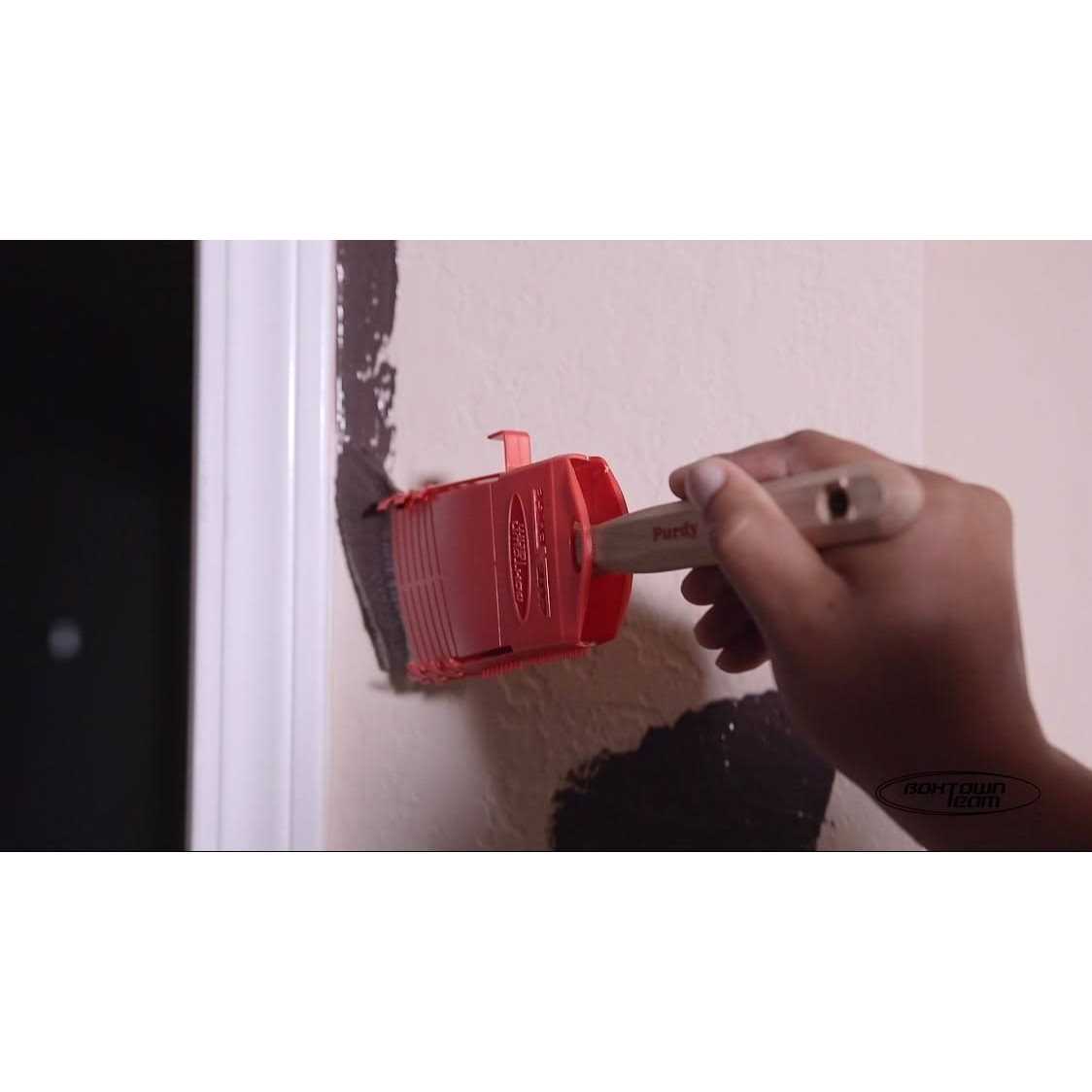 Boxtown Team Cut-N-edge and 2.5 in. Paint Brush - Image 3