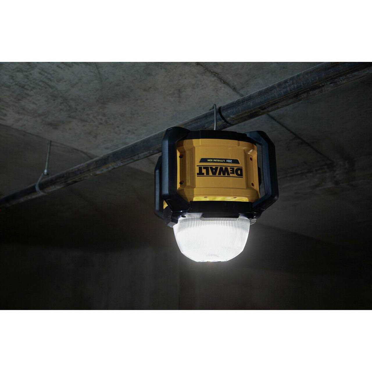 DeWalt 20V MAX All Purpose Cordless Work Light DCL074 - Image 4
