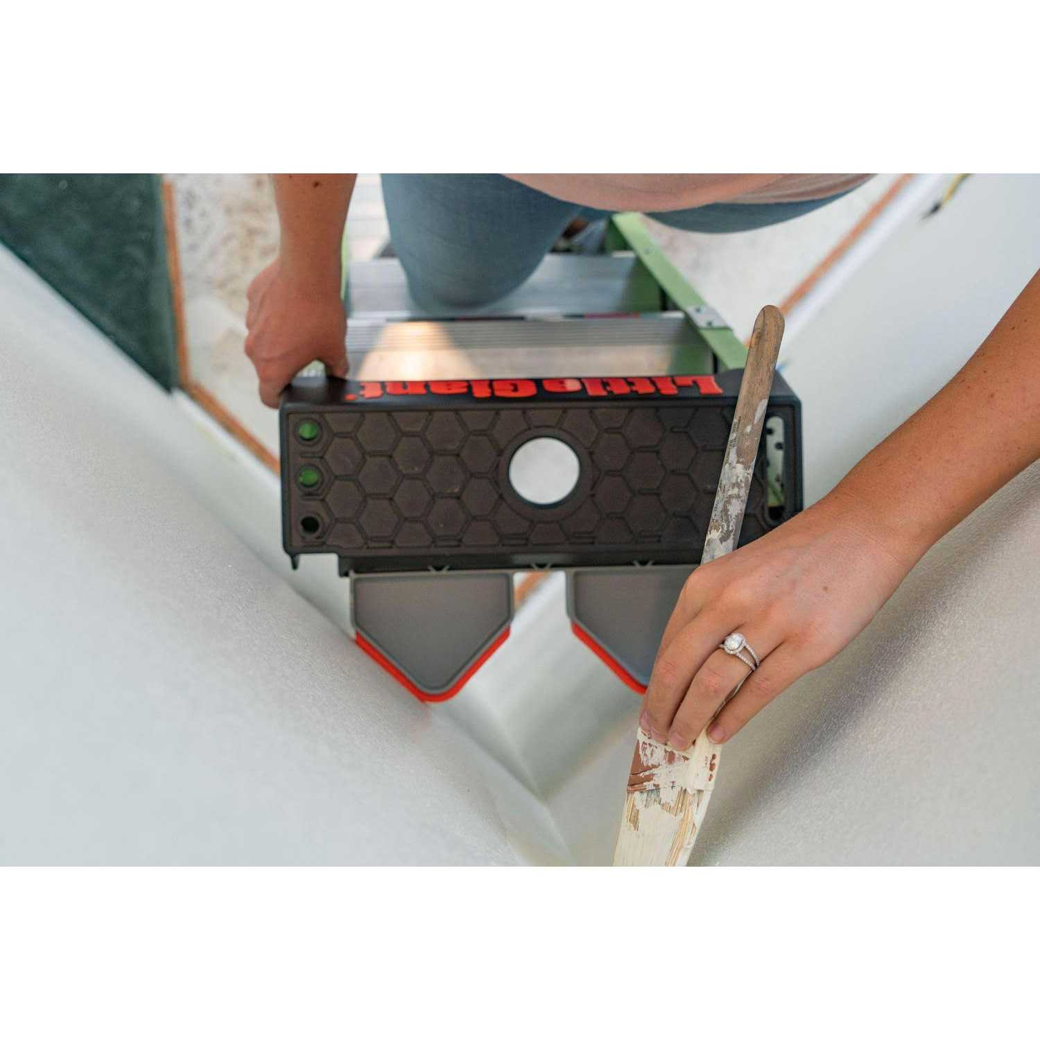 Little Giant 13470-001 King Kombo Pro Fiberglass Ladder IAA - Image 5