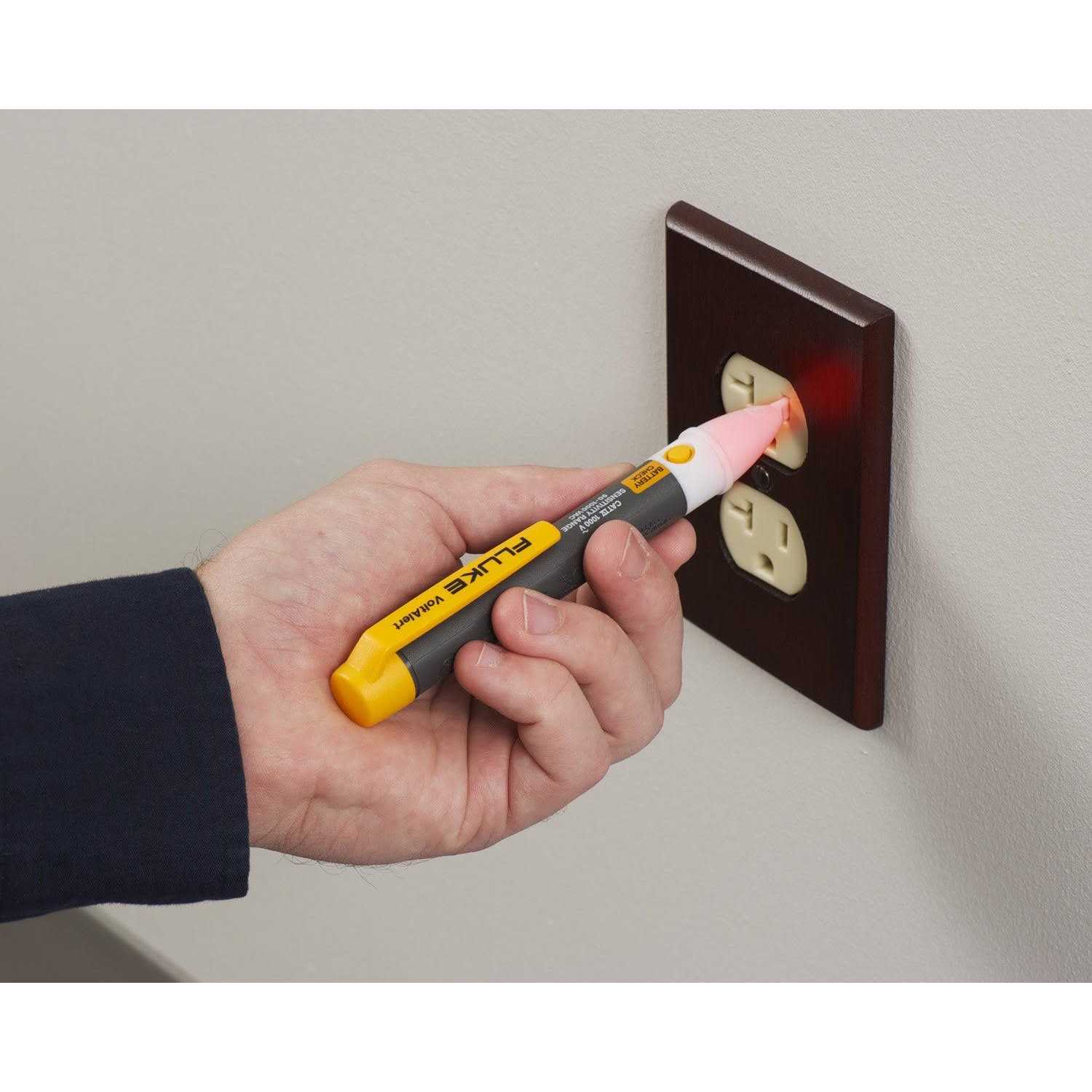 FLK2AC/90-1000V Fluke Voltage Detector - Image 3