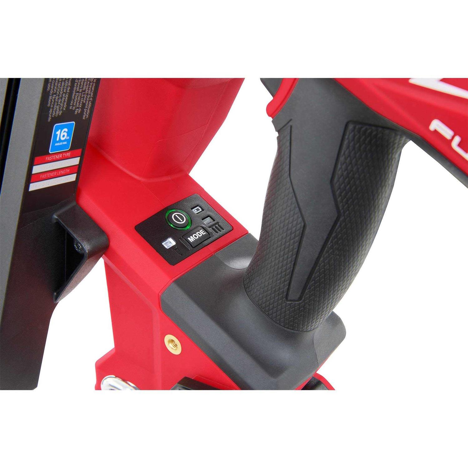 Milwaukee 2841-21CT M18 FUEL 16 Gauge Angled Finish Nailer Kit - Image 4