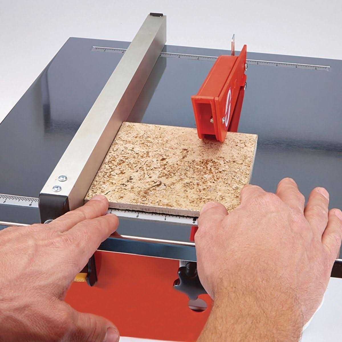 Chicago Electric Power Tools Chicago Electric 7 in. Portable Wet Cut Tile Saw 69231 - Image 3