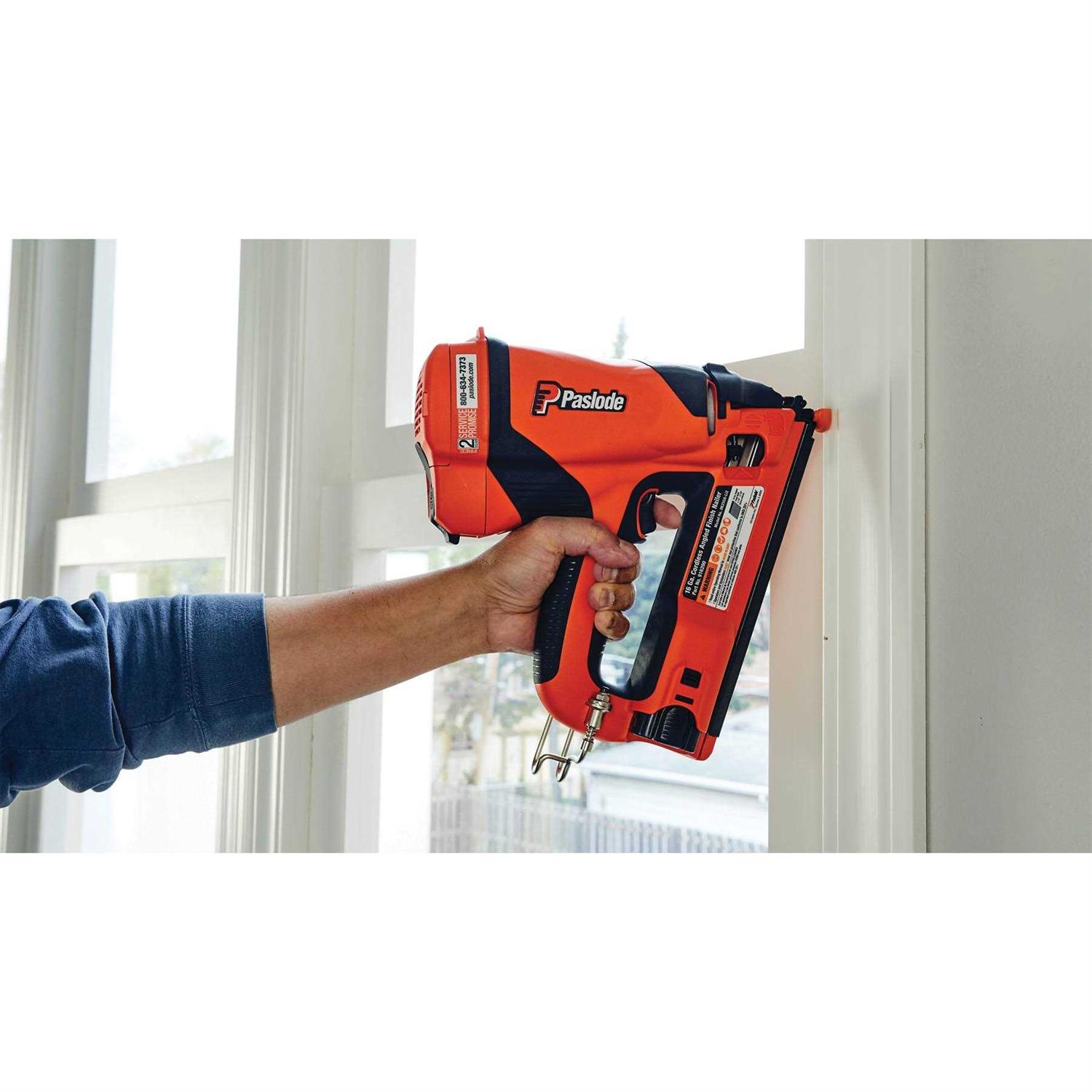 Paslode 916200 Cordless 16 Ga Angled Finish Nailer - Image 3