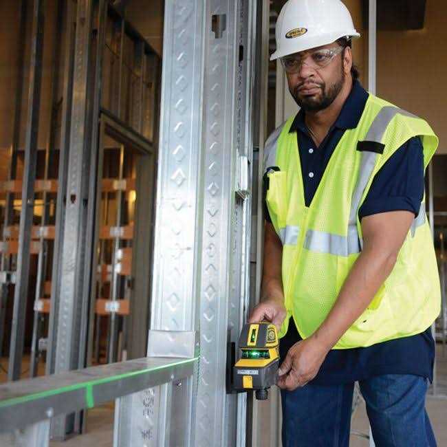 Spectra Precision LT52G 5-Point and 2-Cross Green Beam Line Laser Level - Image 3