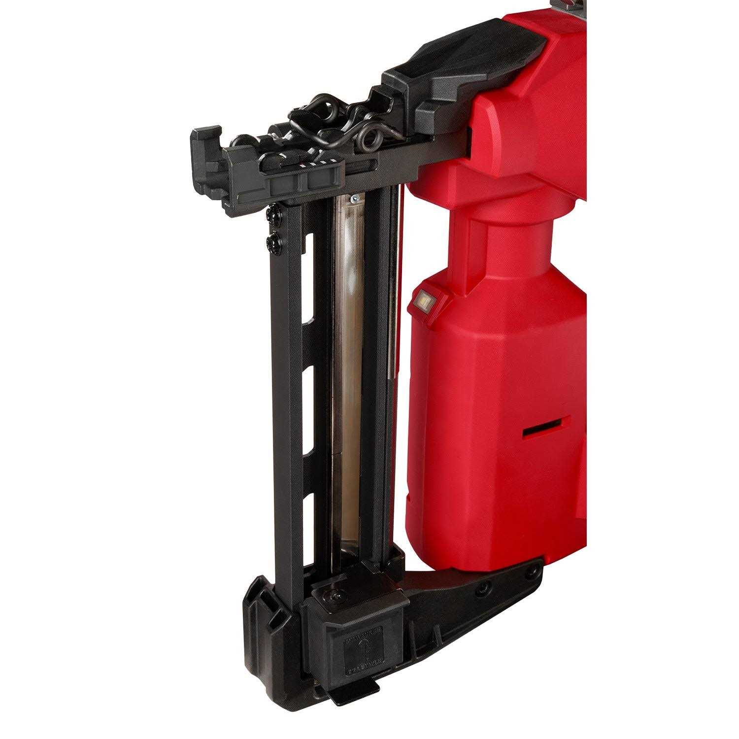 Milwaukee M18 FUEL Utility Fencing Stapler 2843-20 - Image 5
