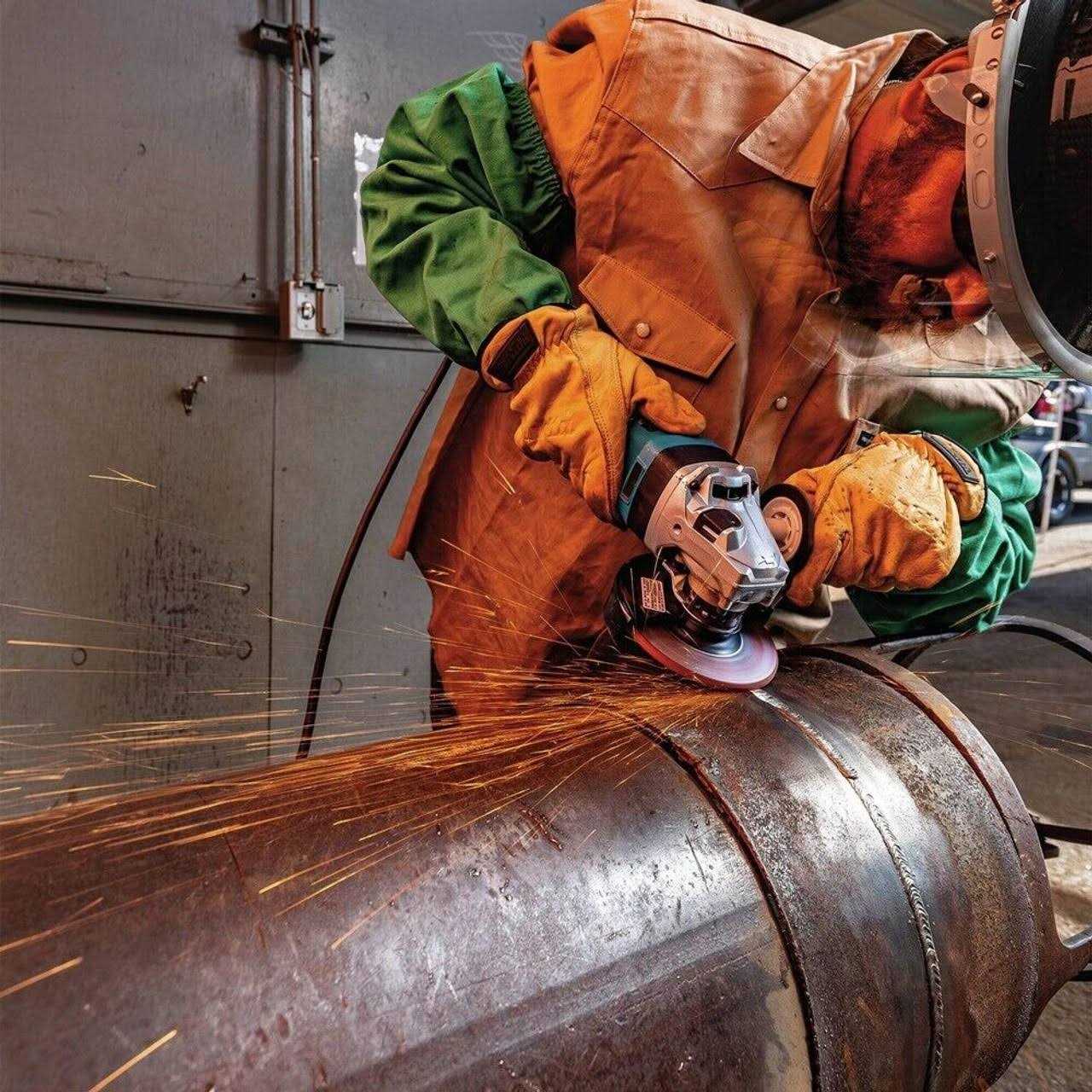 Makita GA4591 4-1/2 SJSII High-Power Angle Grinder w/Brake - Image 5