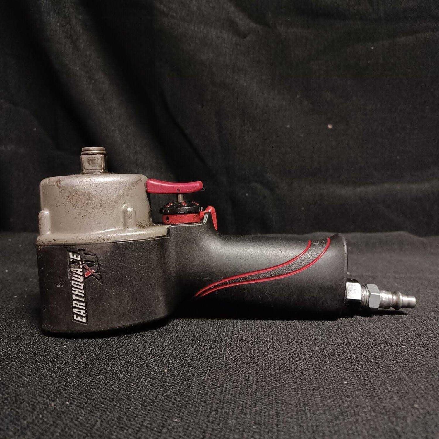 Earthquake Xt 1/2 in Stubby Air Impact Wrench EQ12SXT - Image 4