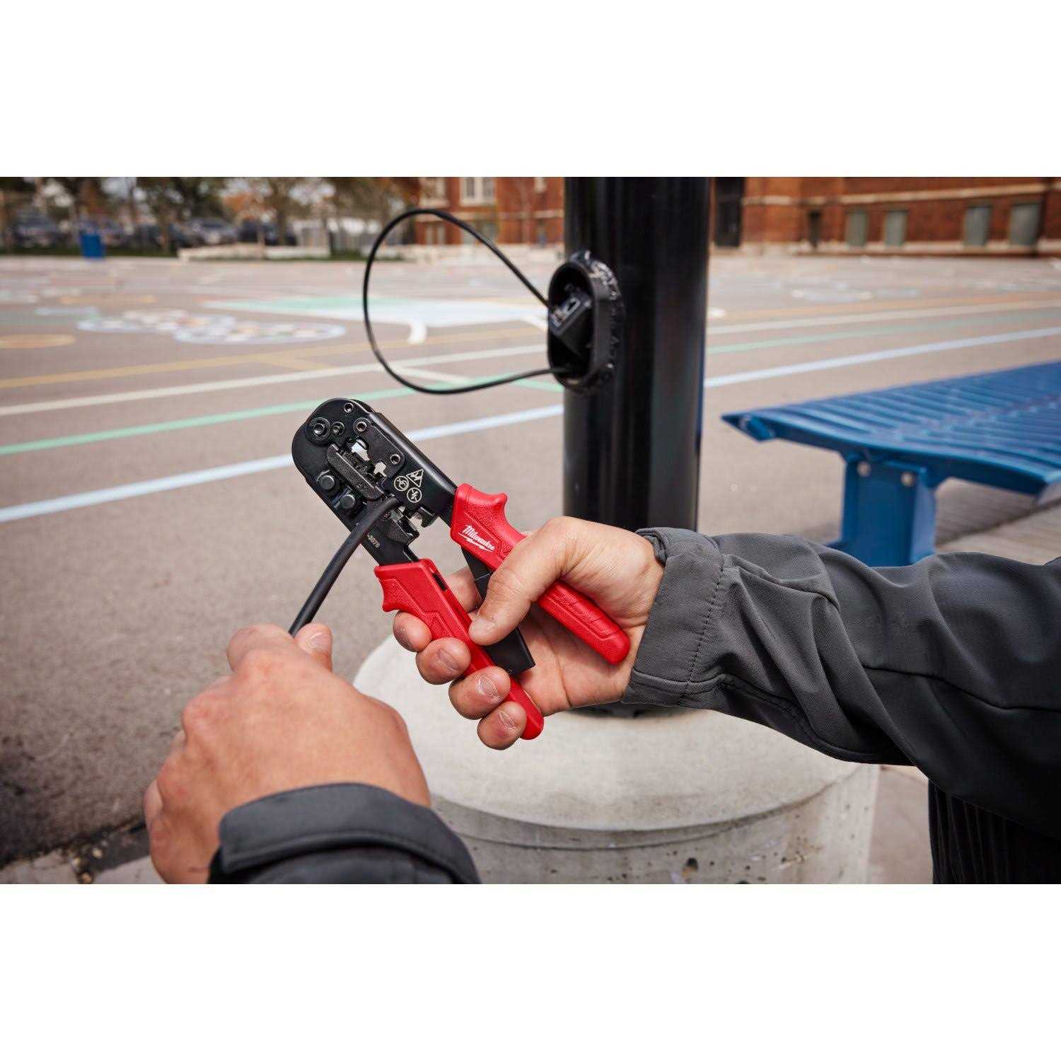 Milwaukee 48-22-3076 Ratcheting Modular Crimper & Stripper - Image 3