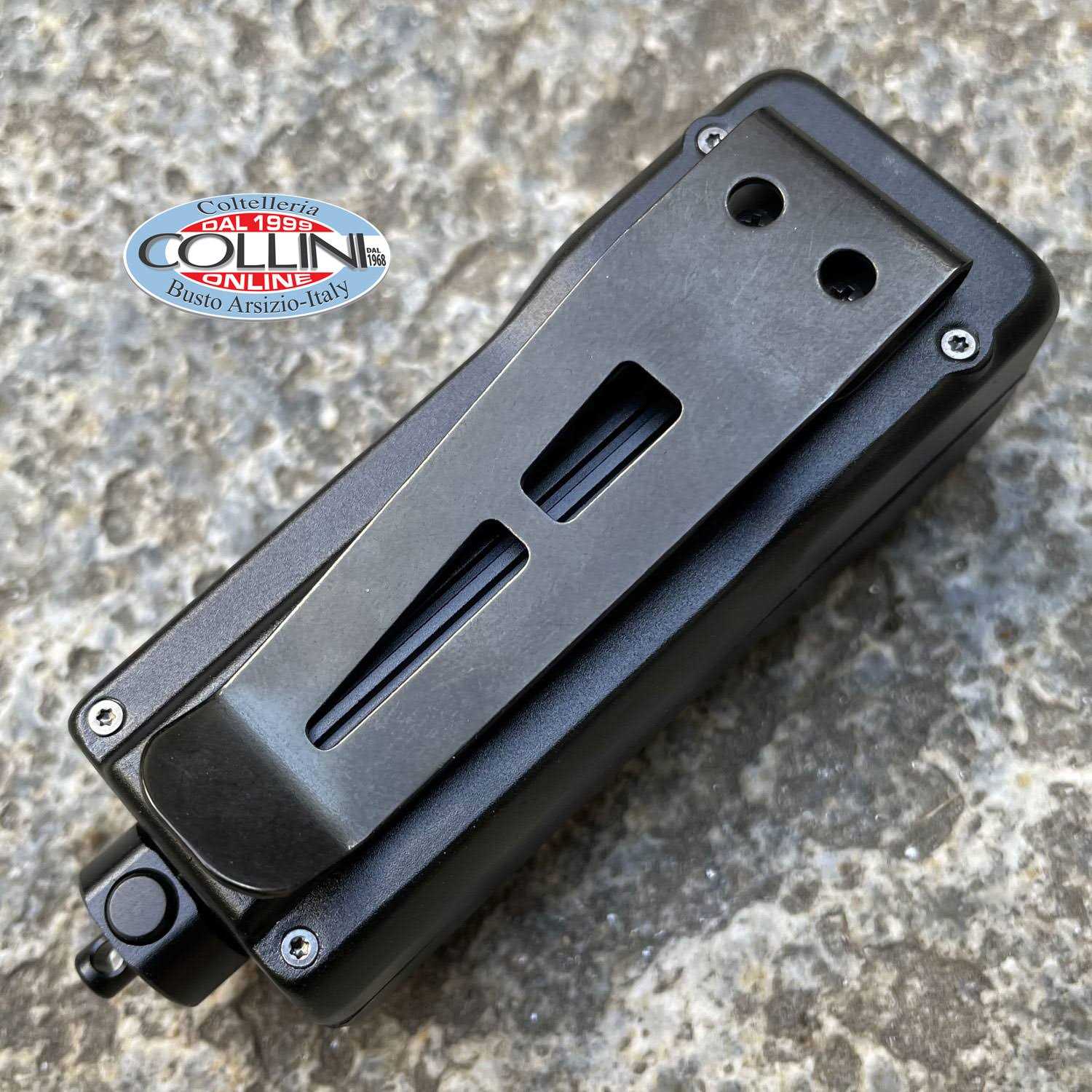 Nitecore T4K 4000 Lumen Super Bright EDC Flashlight - Image 4