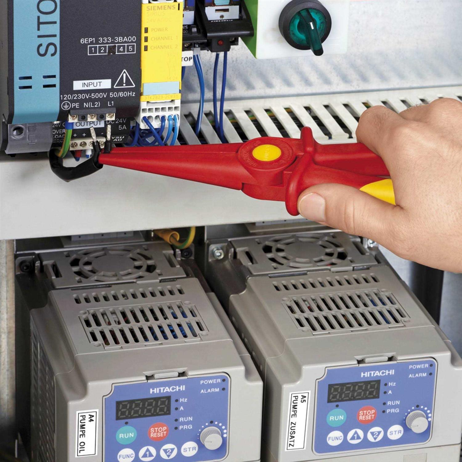 Knipex 98 62 02 Flat Nose Plastic Pliers-1000V Insulated - Image 4