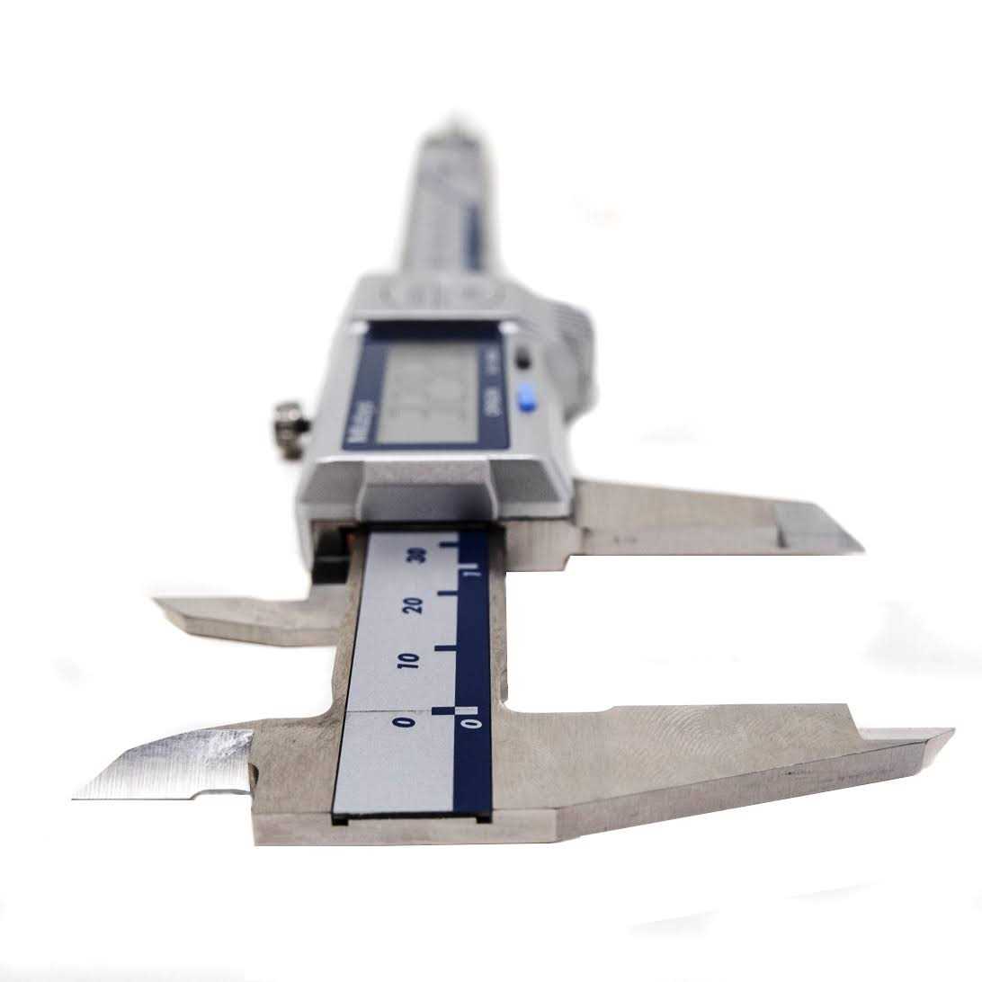 Mitutoyo 500-752-20 Digimatic 0-6''/150MM IP67 Stainless Steel Digital Caliper - Image 3