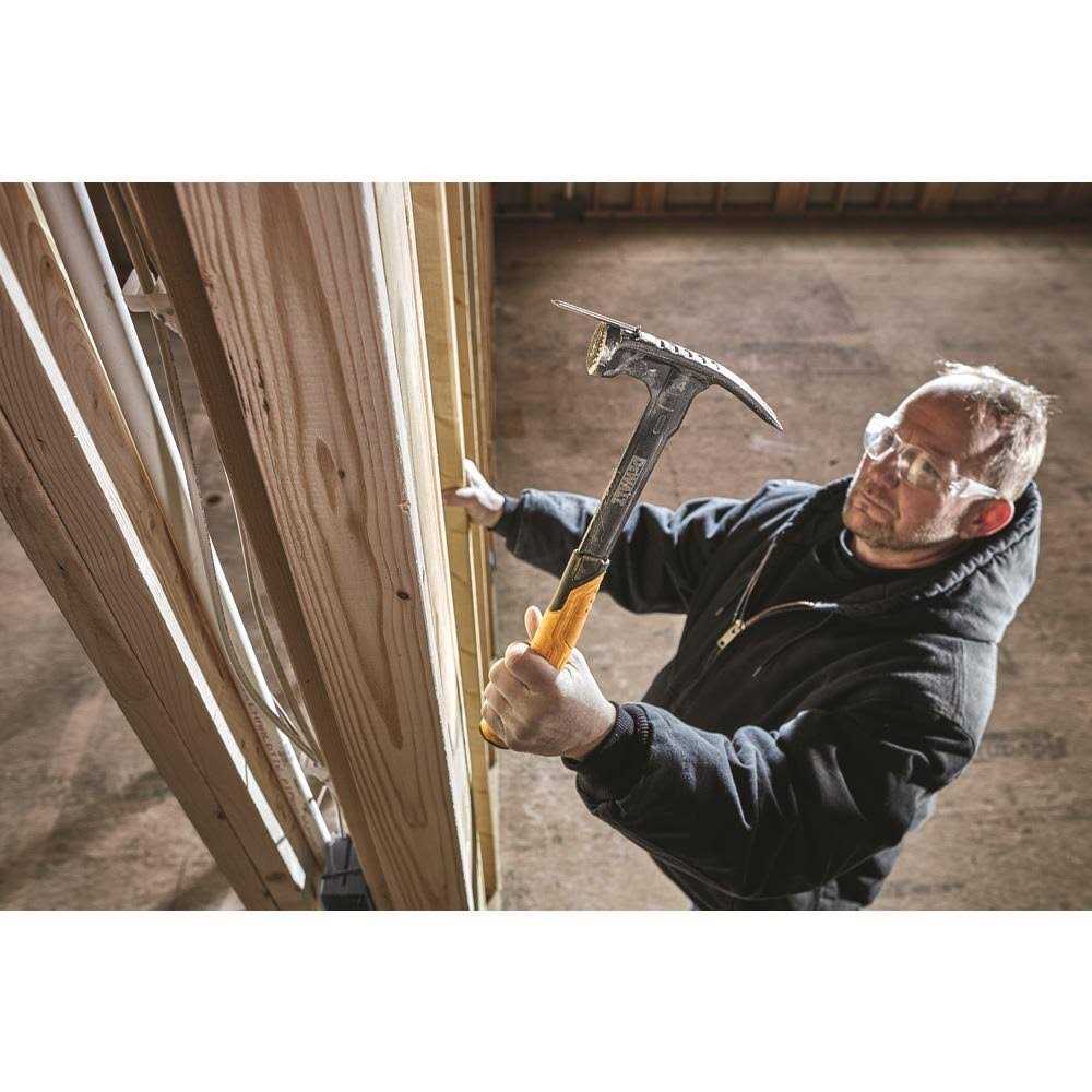 Dewalt 14 oz. Mig Weld Framing Hammer DWHT51138X - Image 3