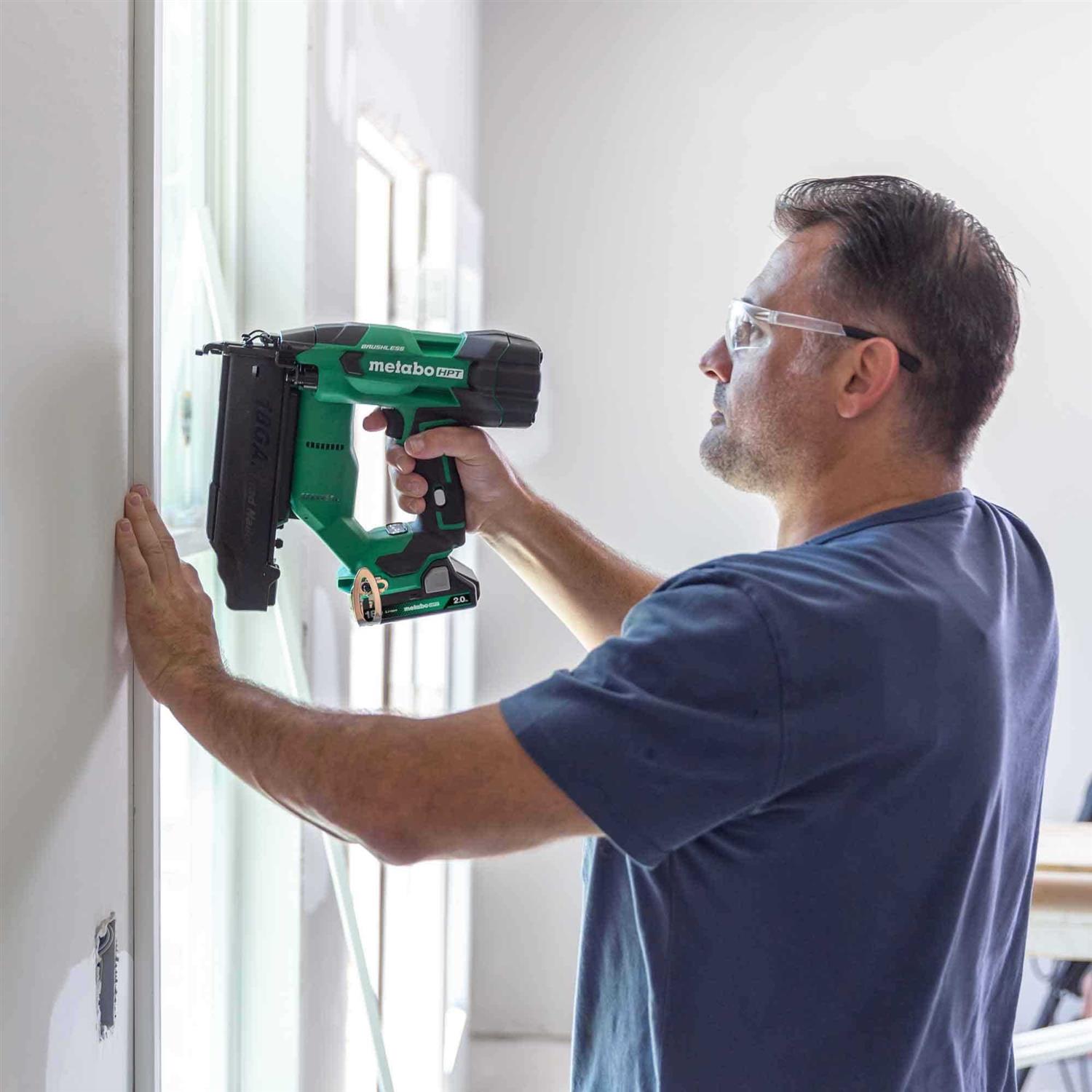 Metabo HPT 18V Brad Nailer Compact 18 Gauge Cordless Kit NT1850DFTM - Image 4