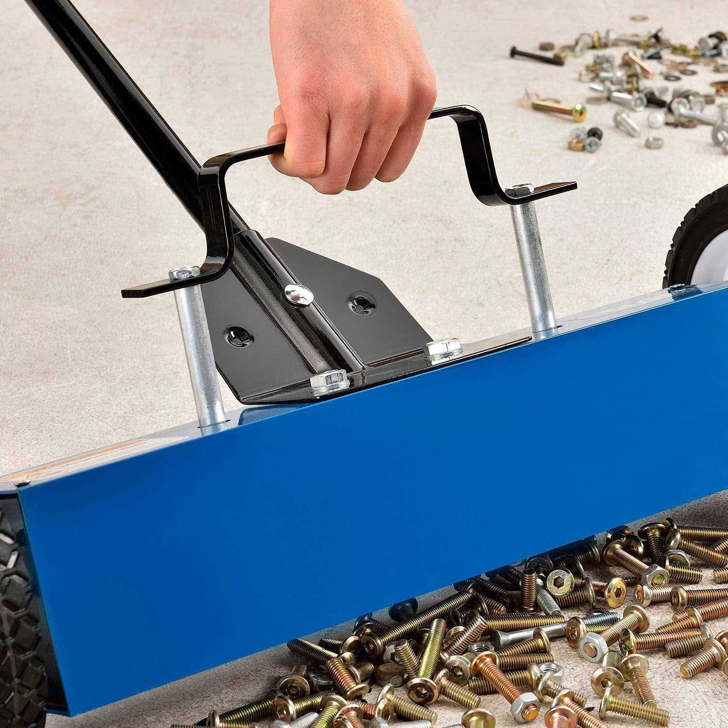 Global Industrial Magnetic Floor Sweeper - Image 4