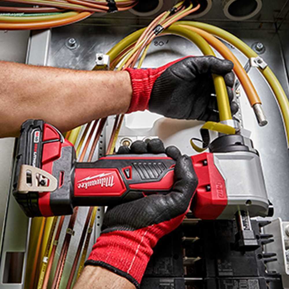Milwaukee 2935-80 M18 18V Cordless Cable Stripper - Image 5