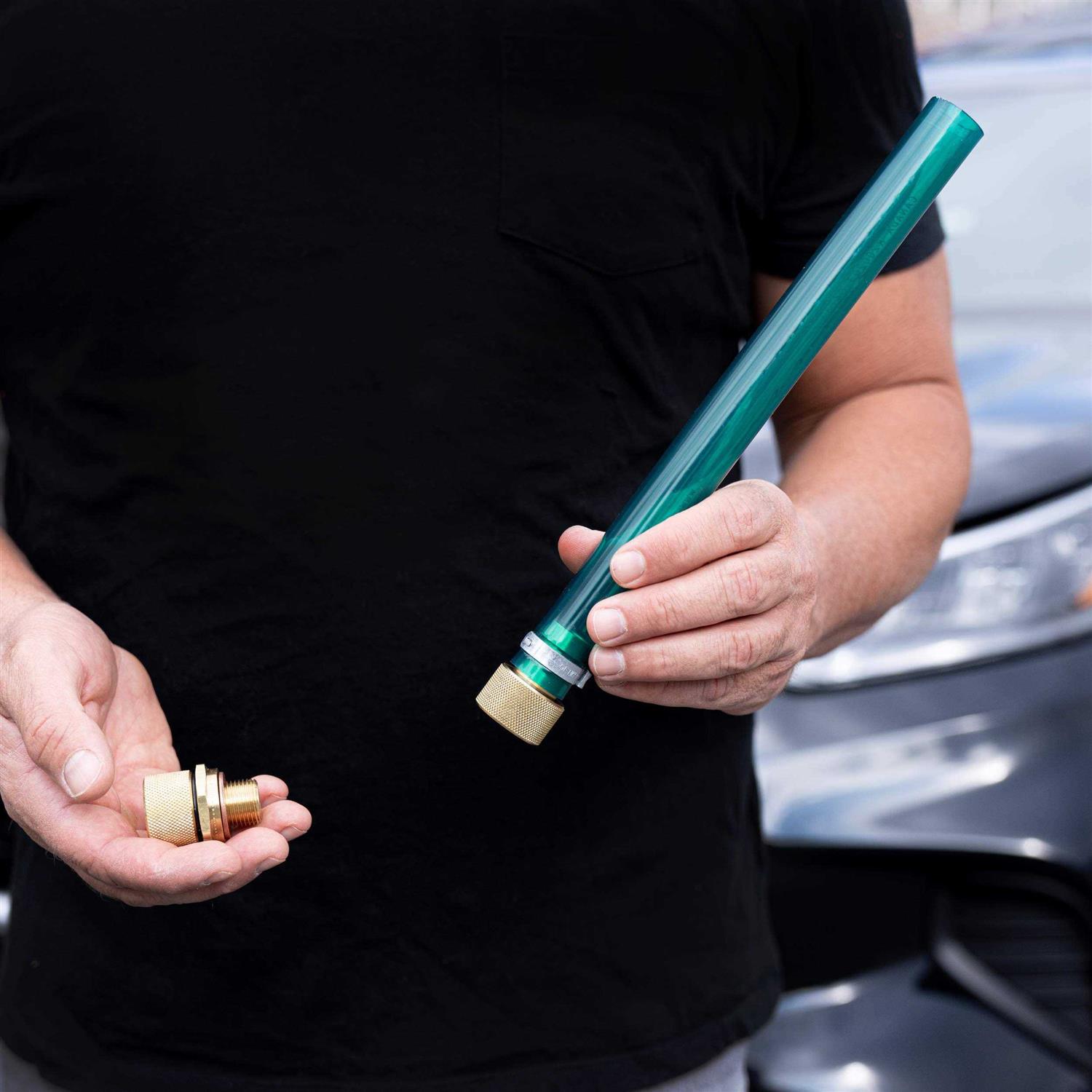 NO-SPILL Oil DRAIN Kit Kit Contains Dust Cap, Oil Plug, & 10 Hose - Image 4