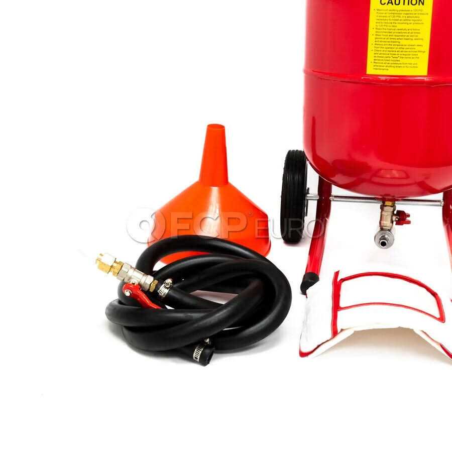 Grip on Abrasive Pressure Blaster 98030 - Image 5