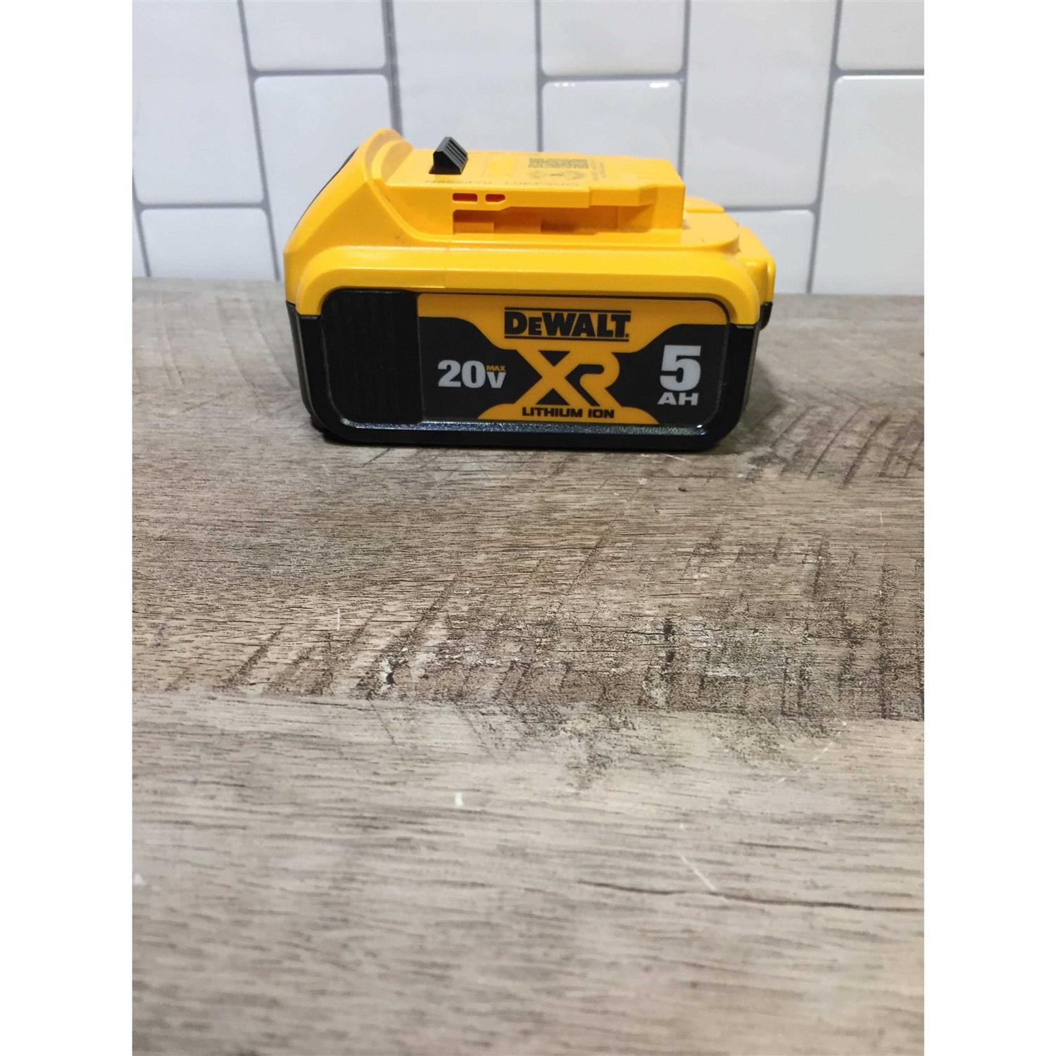 Dewalt 20V MAX XR Battery Lithium Ion DCB205 - Image 5