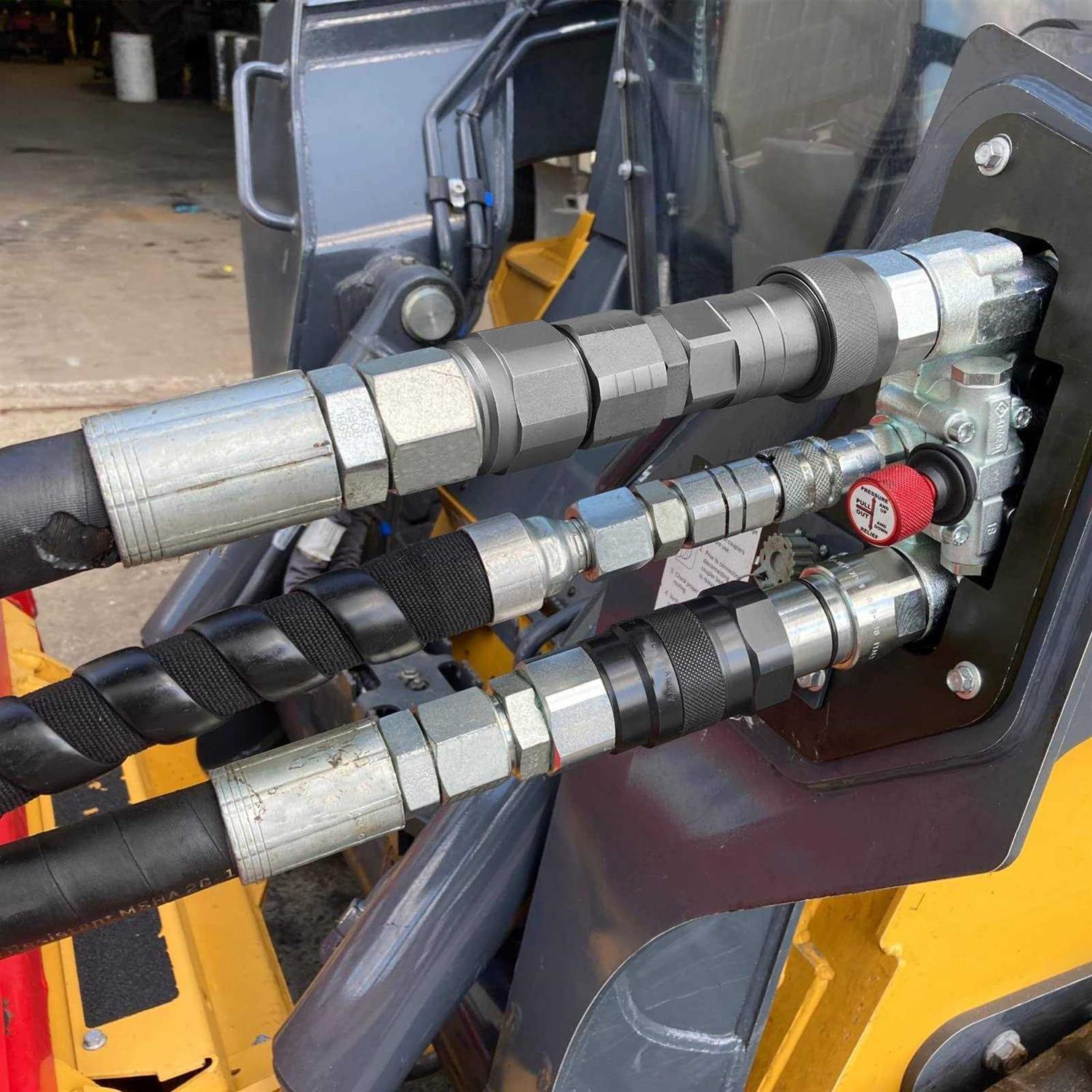 Pioneer Style Hydraulic Quick Connect Coupler Adapter Set With Dust Caps - Image 3