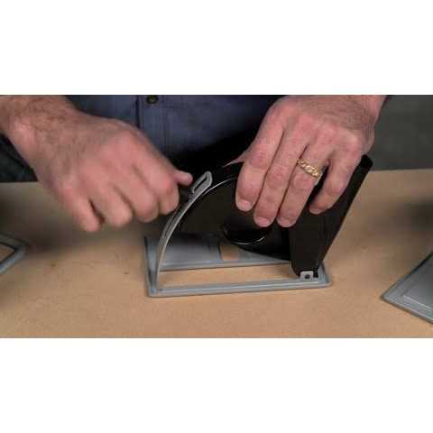 Bosch Dust Extraction Guard 18DC-5E - Image 5