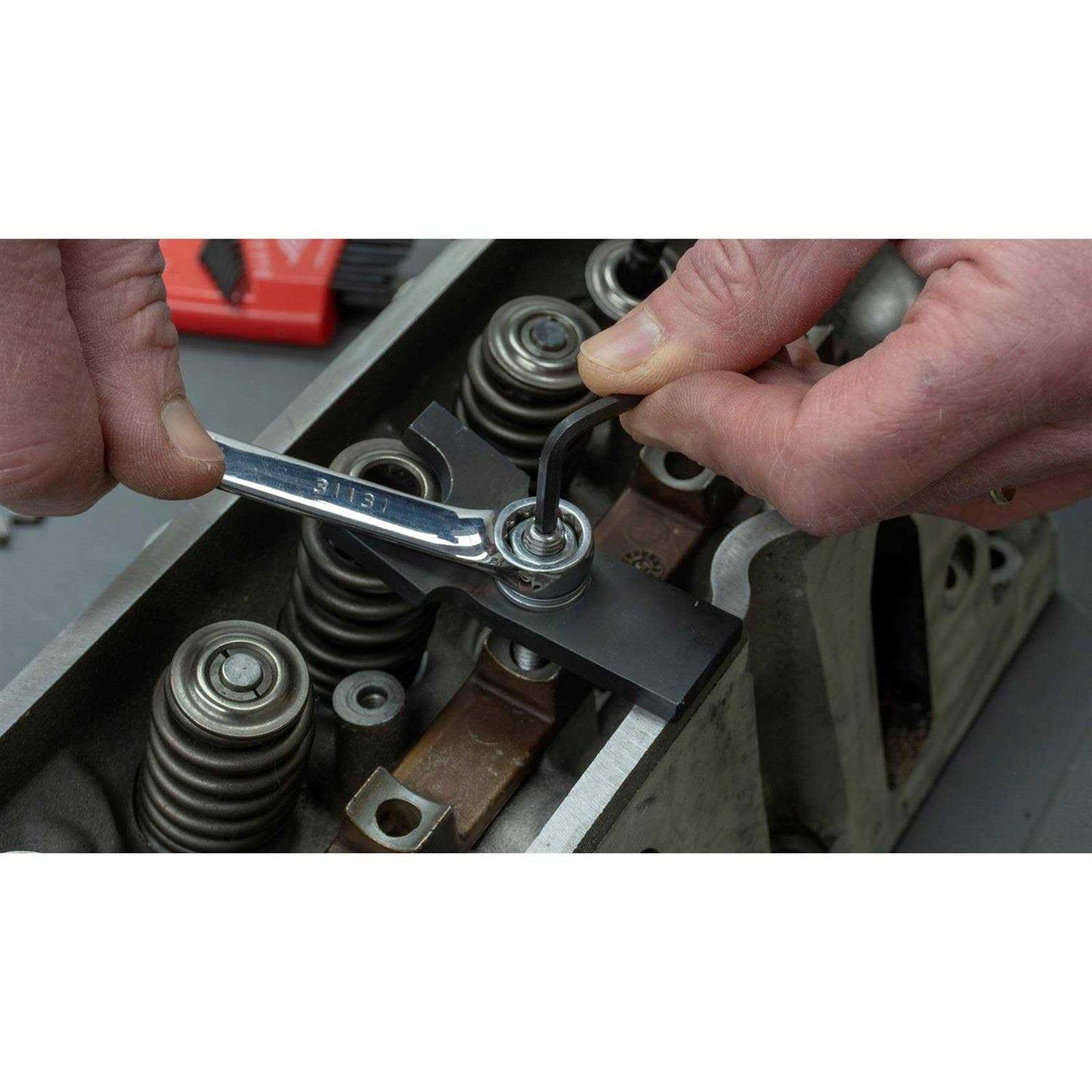 Lisle 16560 GM LS Valve Spring Compressor - Image 3