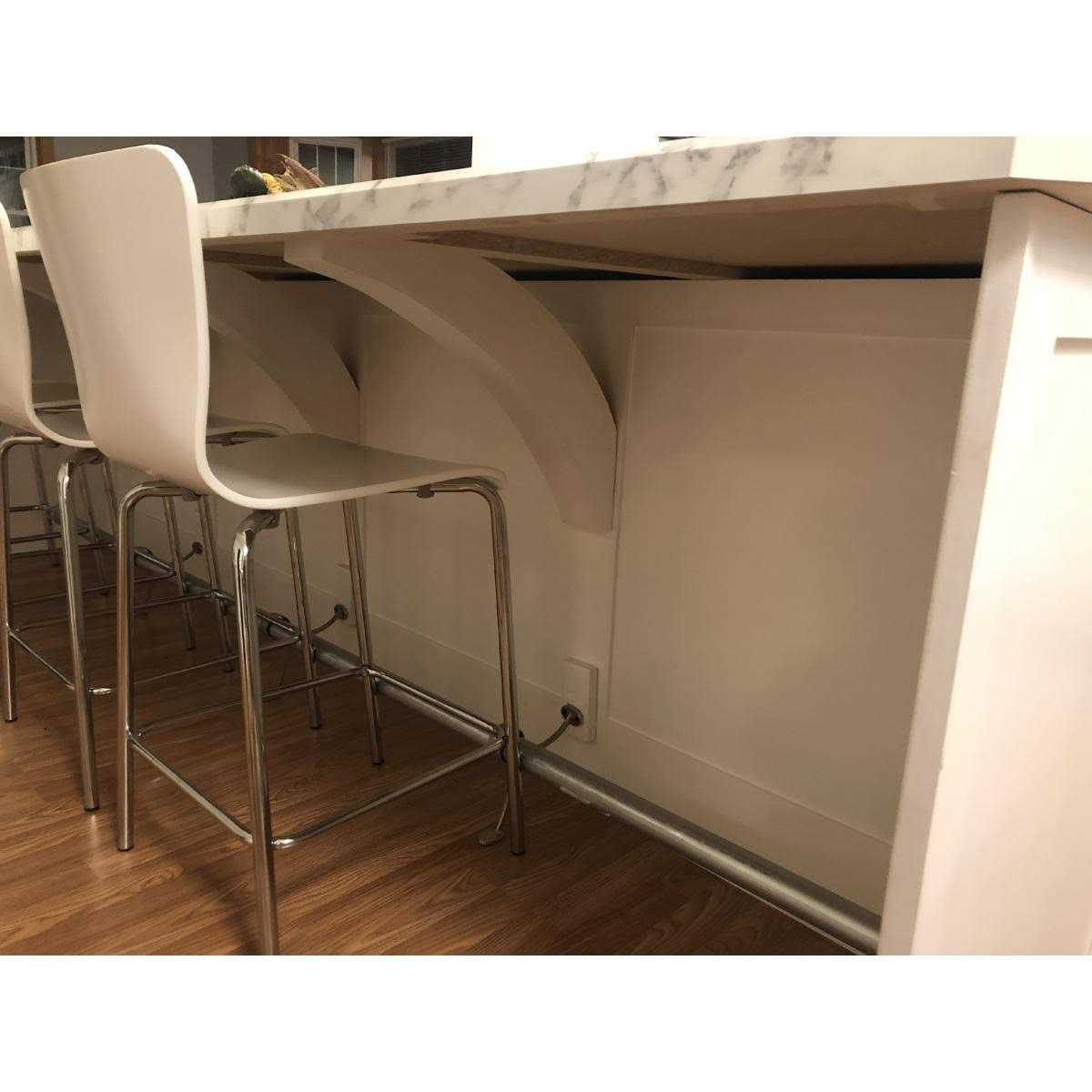 Ekena Millwork Thorton Rough Sawn Brace - Image 4