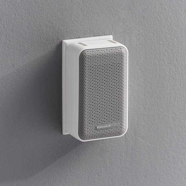 Honeywell Home RDWL313P2000 Doobell Plug-in Wireless Doorbell Push Button-3 Series - Image 4