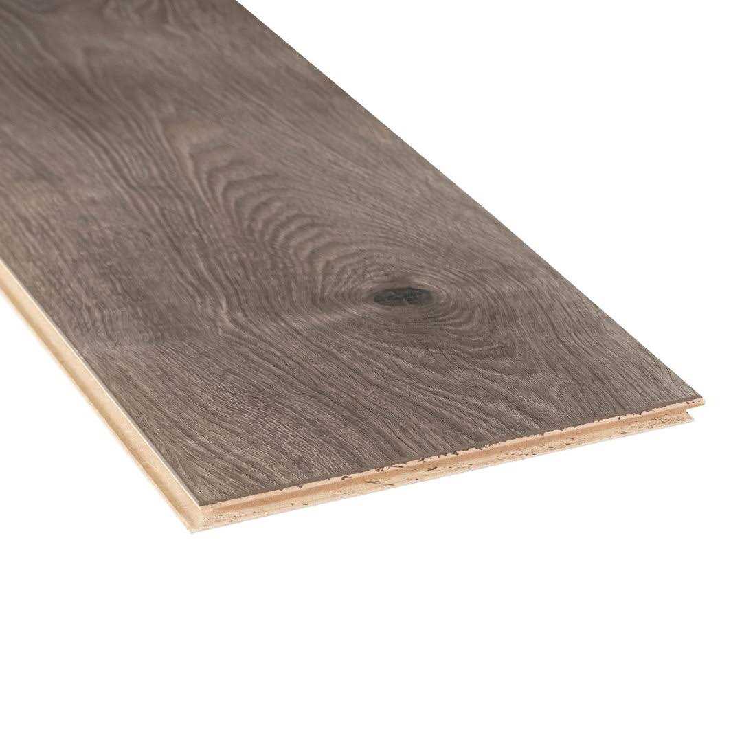 Mohawk Chalet Vista Oak Laminate Flooring - Image 5