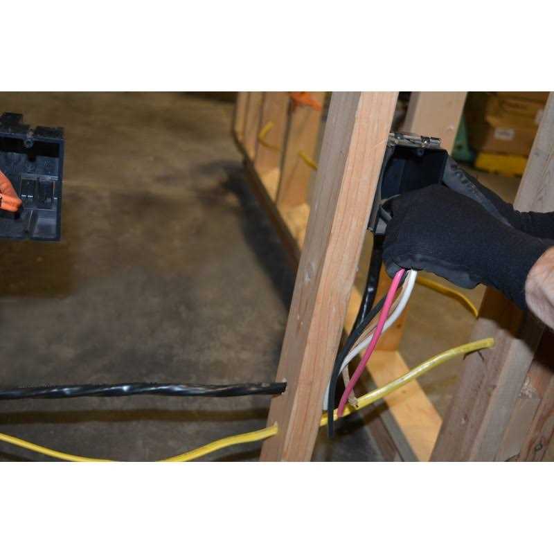 Romex 63949232 50 ft. 8/3 Black Stranded CU SIMpull NM-B Wire - Image 4