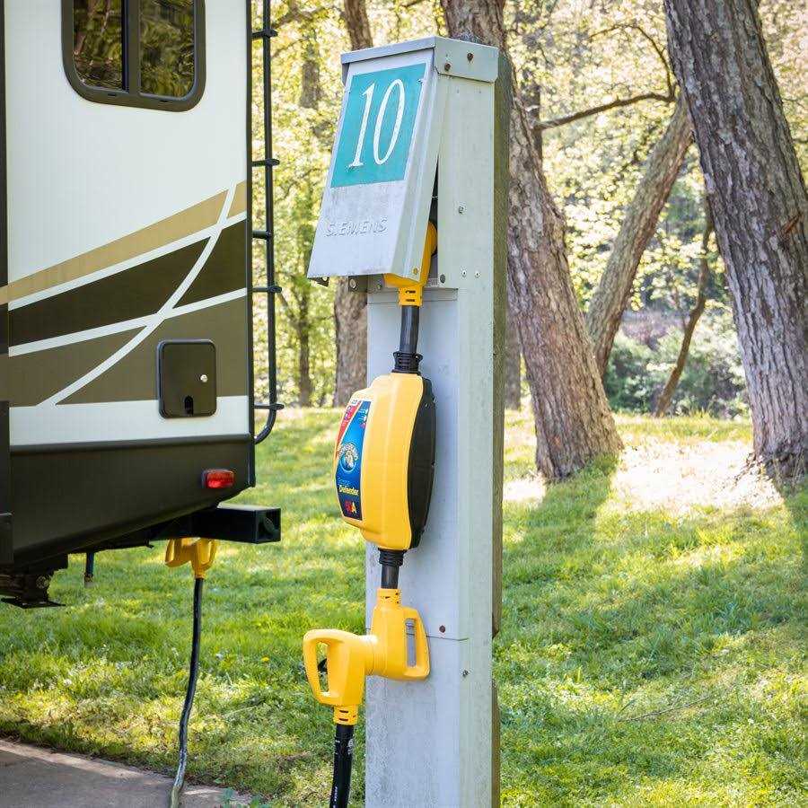 Camco 55194 Power Grip Extension Cord - Image 3