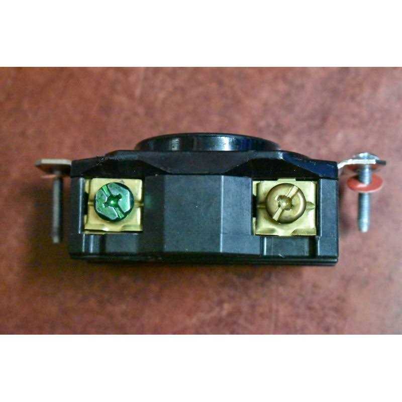 Bryant 70620FR - Locking Receptacle, 20A 250V, L6-20R, Black - Image 5