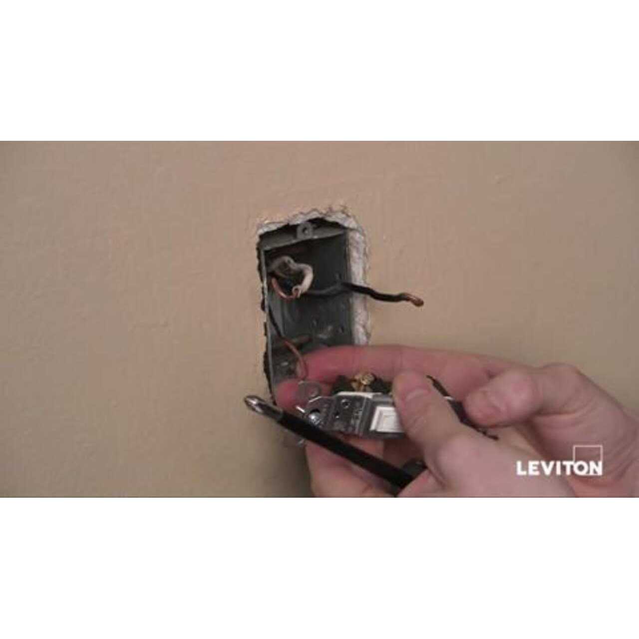 Leviton MS402-DS 40 Amp 600 Volt Double-Pole Single Phase AC Motor Starter - Image 4