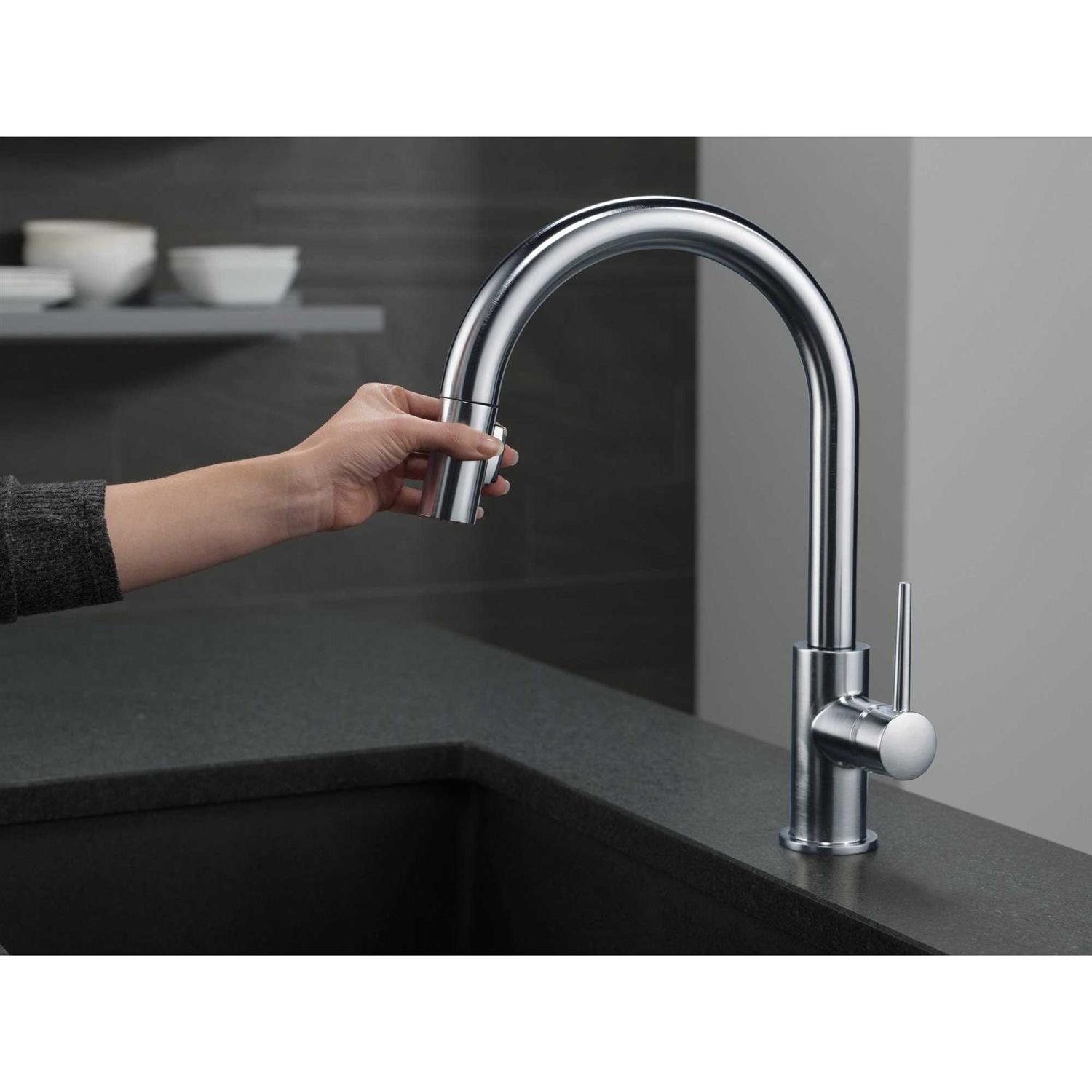 Delta Trinsic Single Handle Pull-Down Kitchen Faucet - Image 3