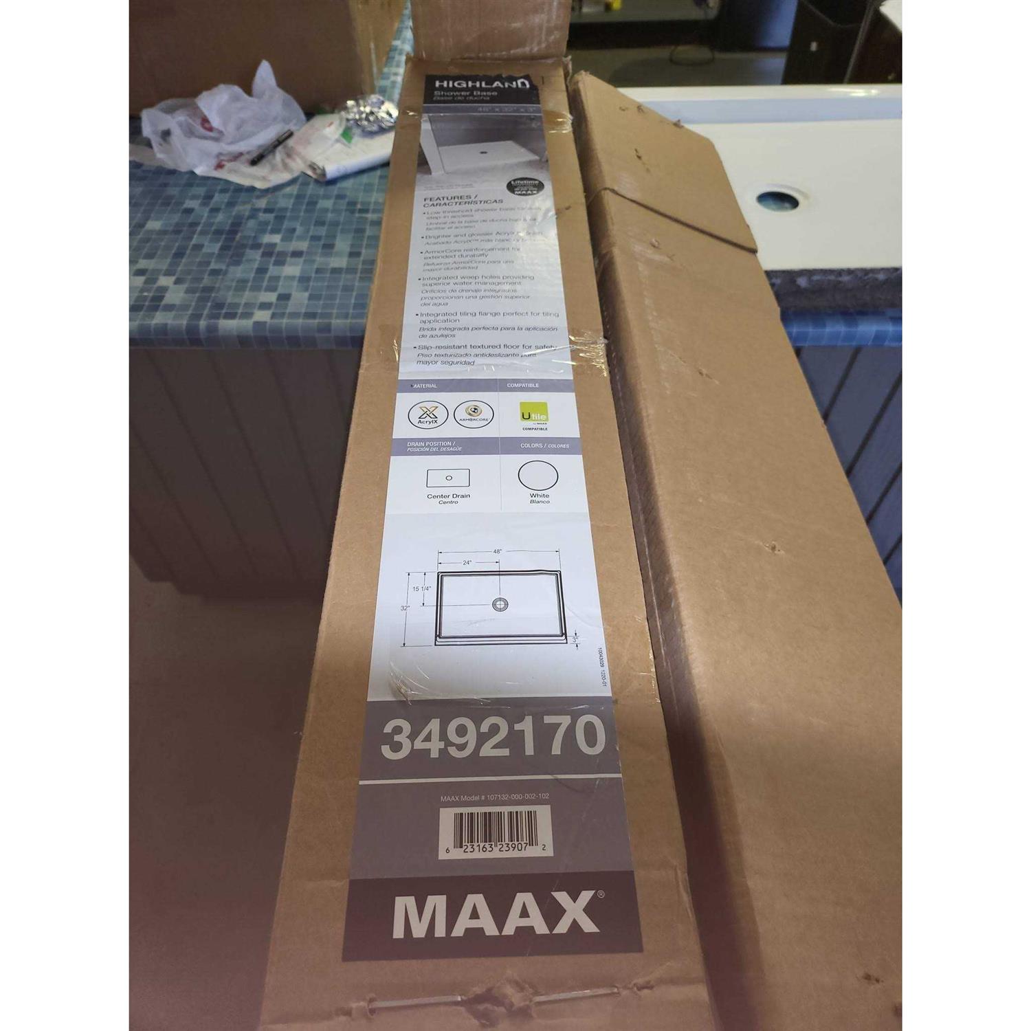 MAAX 32 x 48 White Acrylic Shower Base with Center Drain 107132-000-002-102 - Image 4