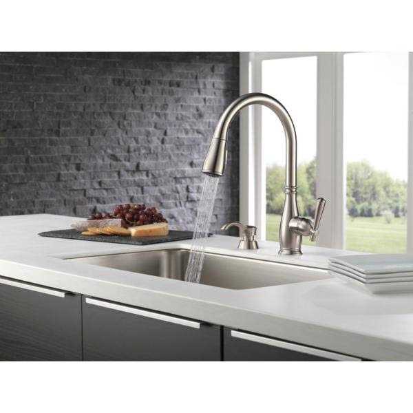 Delta Charmaine Pull-Down Kitchen Faucet - Image 4