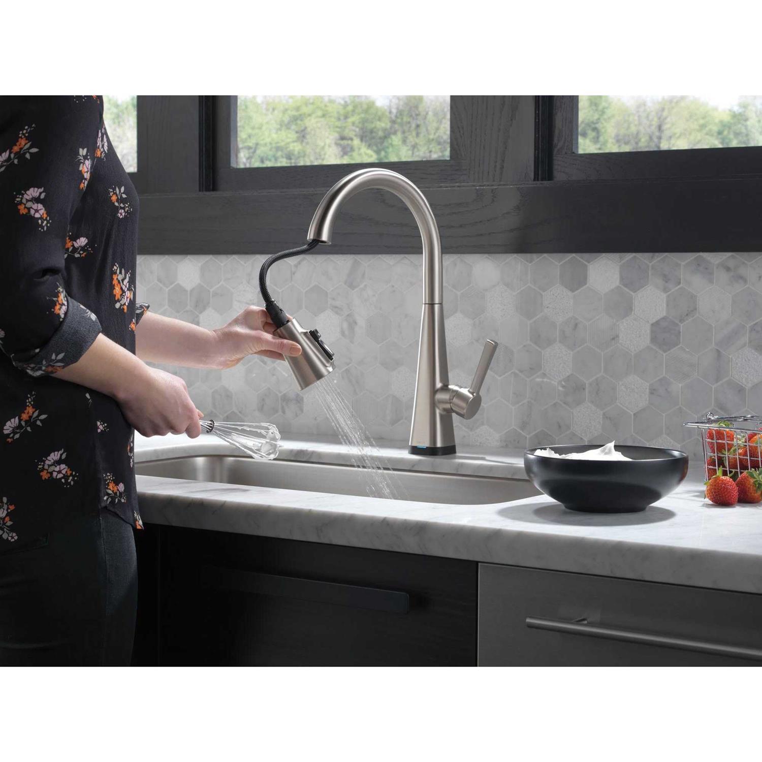 Delta Lenta Single-Handle Pull-Down Kitchen Faucet with Touch2O Technology - Image 2