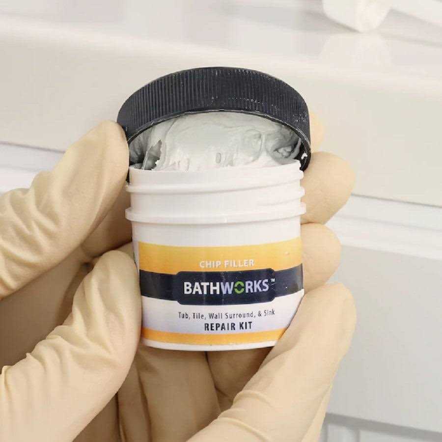 Bathworks 4 oz Tub and Tile Chip Repair Kit - Image 3