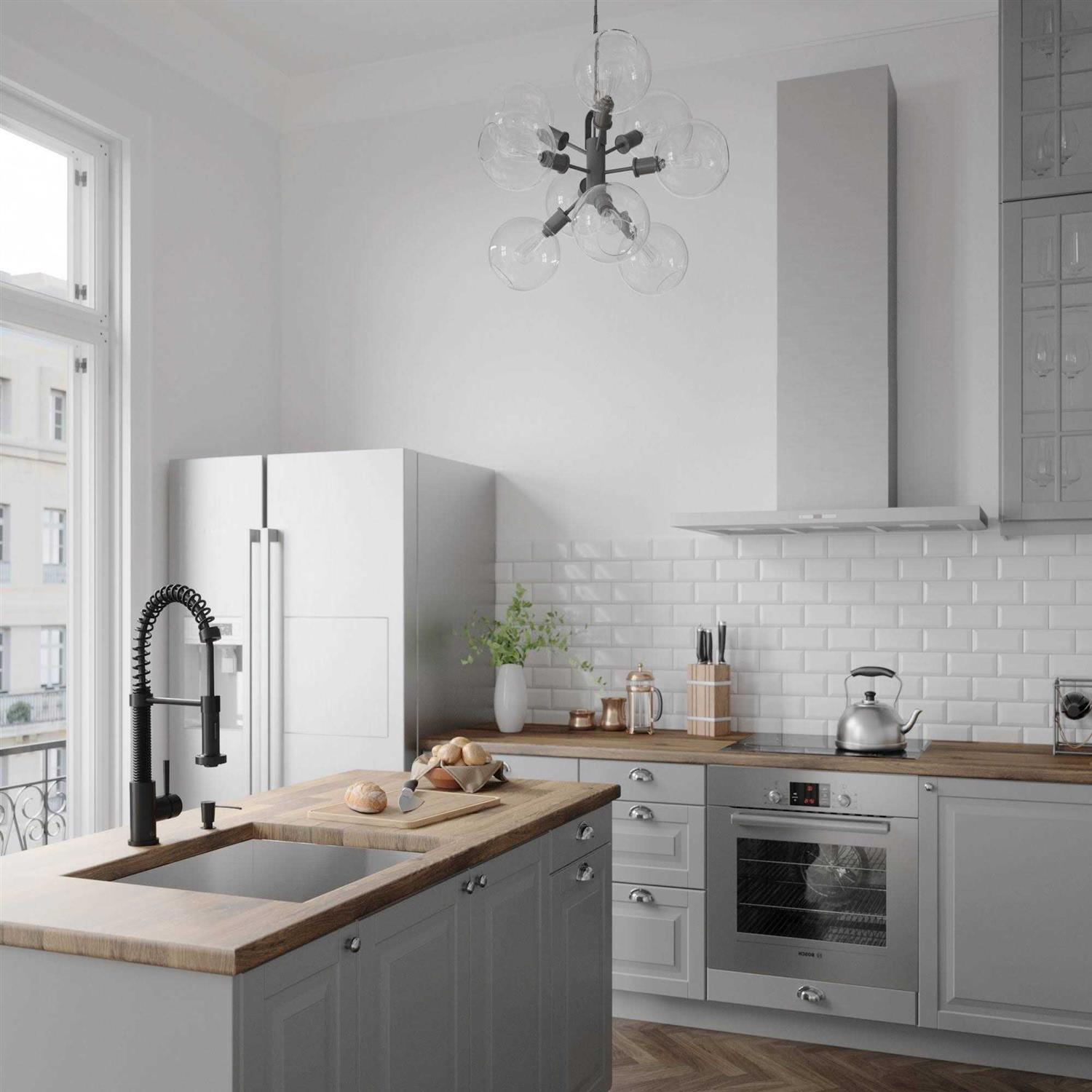 Vigo Edison Single-Handle Pull-Down Sprayer Kitchen Faucet in Matte Gold/Matte Black VG02001MGMB - Image 5