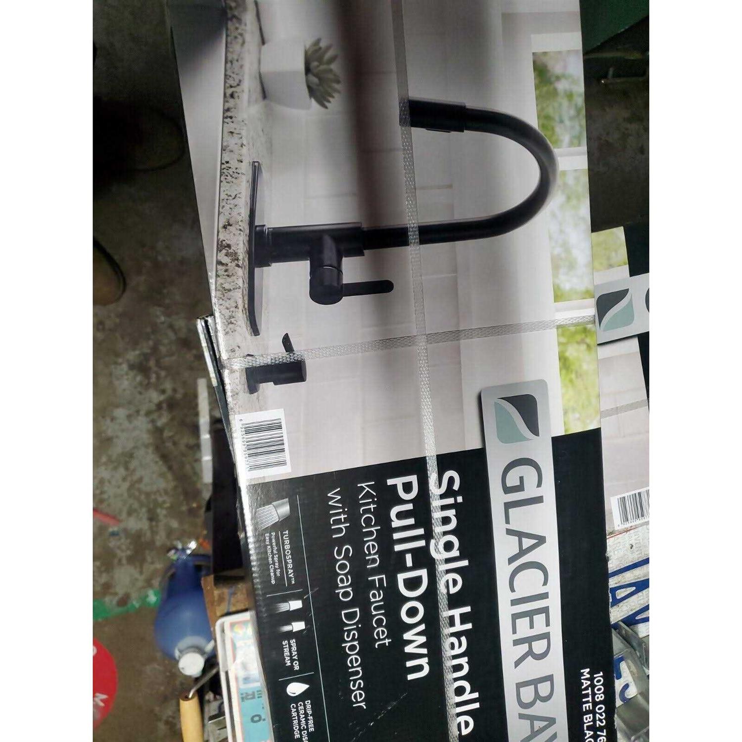 Glacier Bay Paulina Single-Handle Pull-Down Sprayer Kitchen Faucet with TurboSpray 1008 022 764 - Image 2