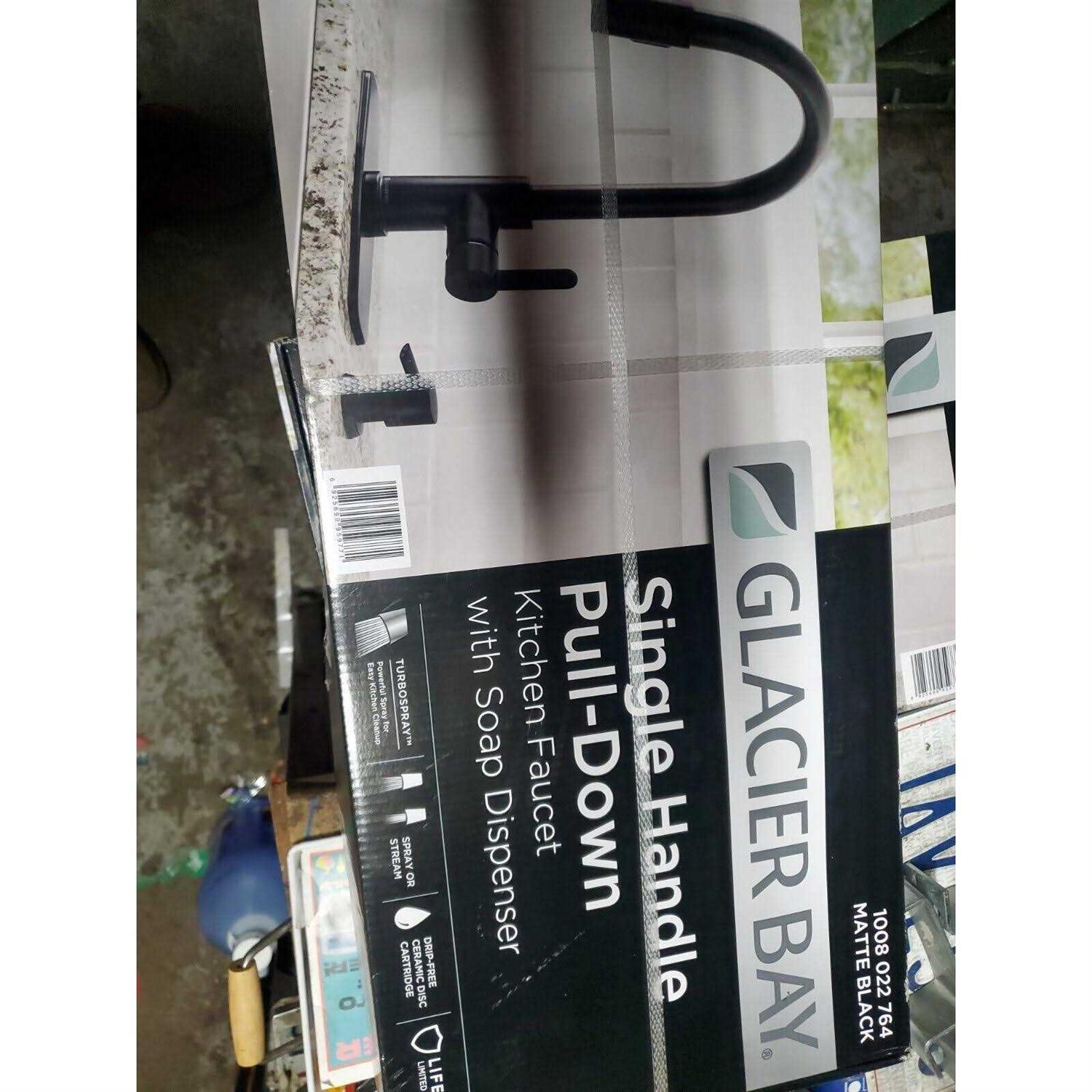 Glacier Bay Paulina Single-Handle Pull-Down Sprayer Kitchen Faucet with TurboSpray 1008 022 764 - Image 3