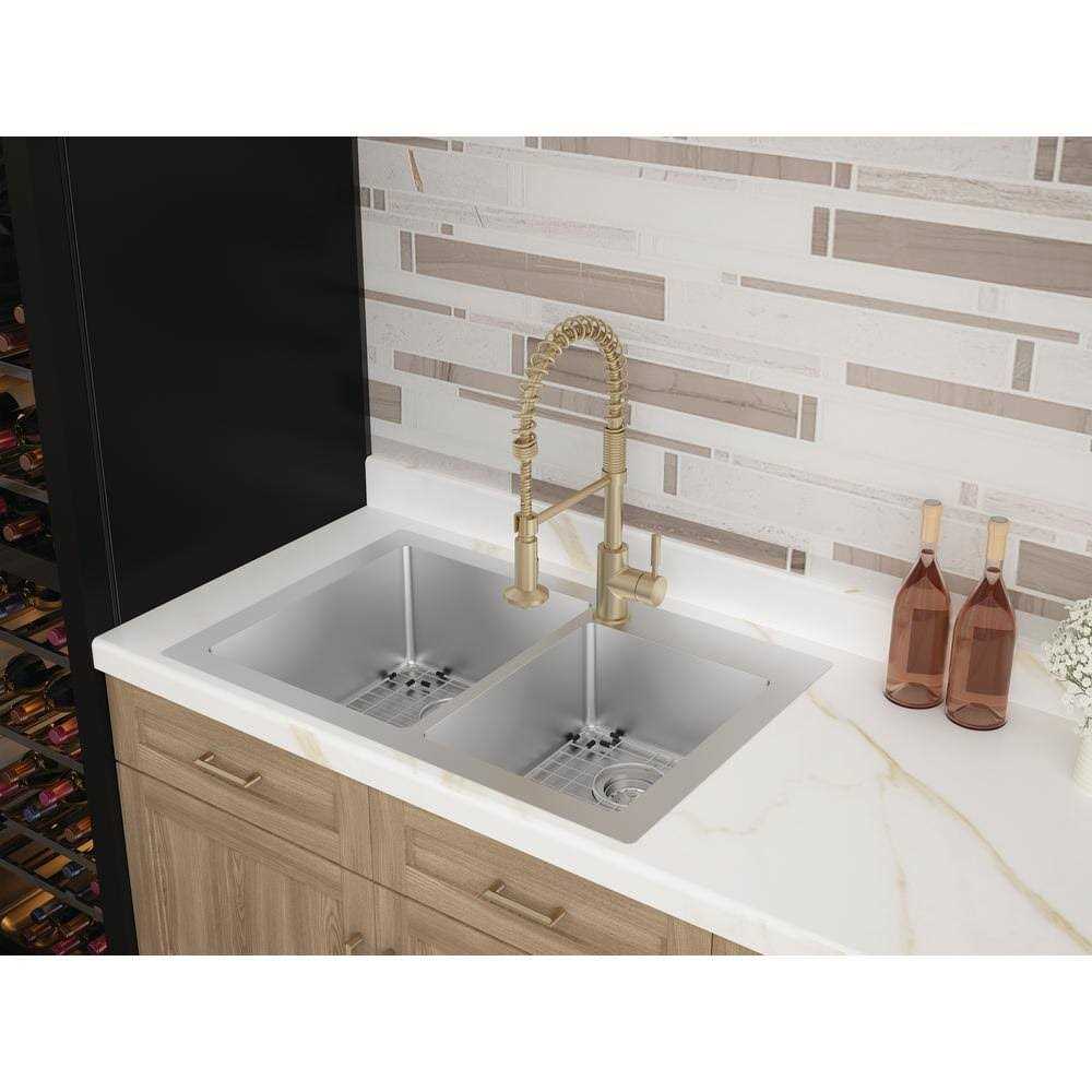 CMI Casmir Single Handle Spring Coil Pull Down Sprayer Kitchen Faucet - Image 4